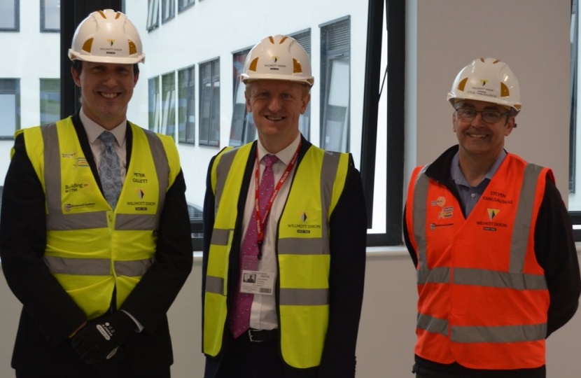 Oliver tours new Hertswood Academy school building | Oliver Dowden