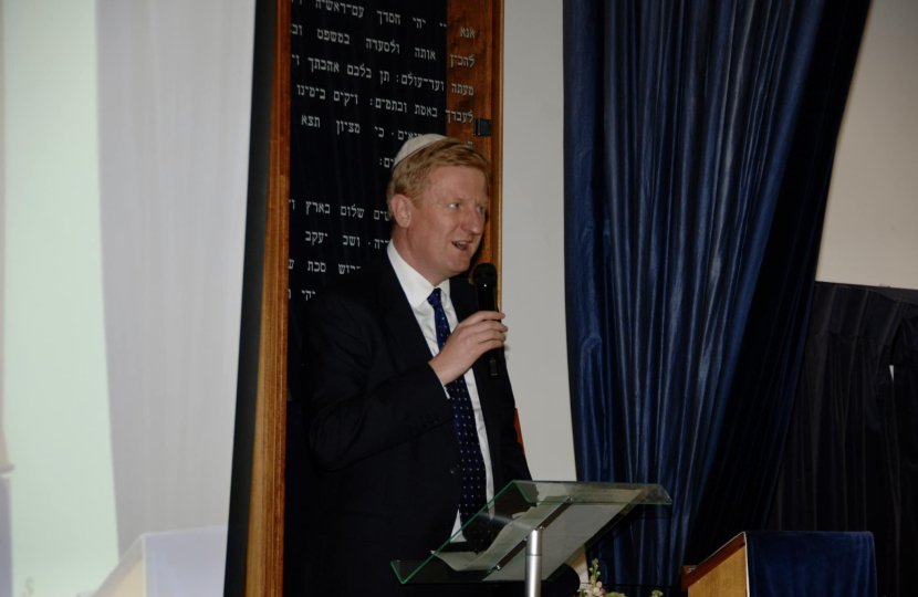 Oliver Dowden at Bushey Synagogue