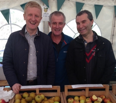 Oliver Dowden MP at Shenley Apple Day 2016