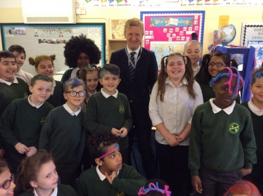 Oliver Dowden MP with pupils from Saffron Green Primary School