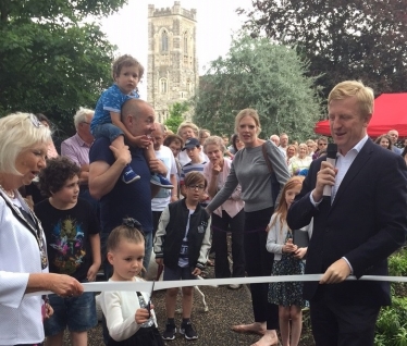 Oliver Dowden MP opening Mary Forsdyke Gardens