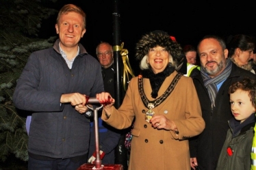 OD at PB Christmas Lights Switch-On - 12.12.18.jpg 