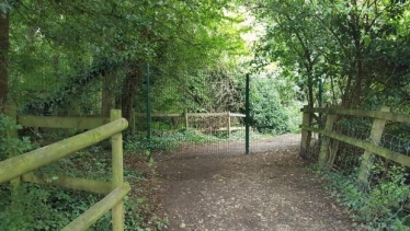 Aldenham Reservoir fence