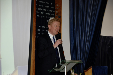 Oliver Dowden at Bushey Synagogue