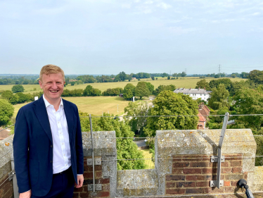 Oliver Dowden overlooking the Green Belt